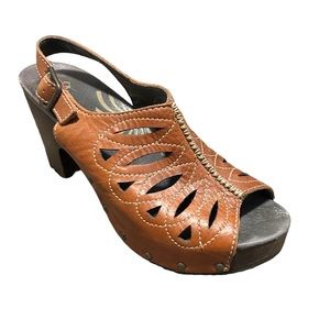 DANSKO Women's Tan Leather Studded Open Toe Embroidered Block Heel Shoes-Size 7